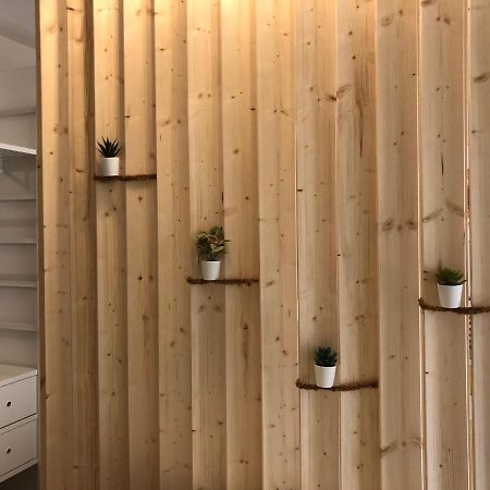 Area33 Guest House ボローニャ エクステリア 写真